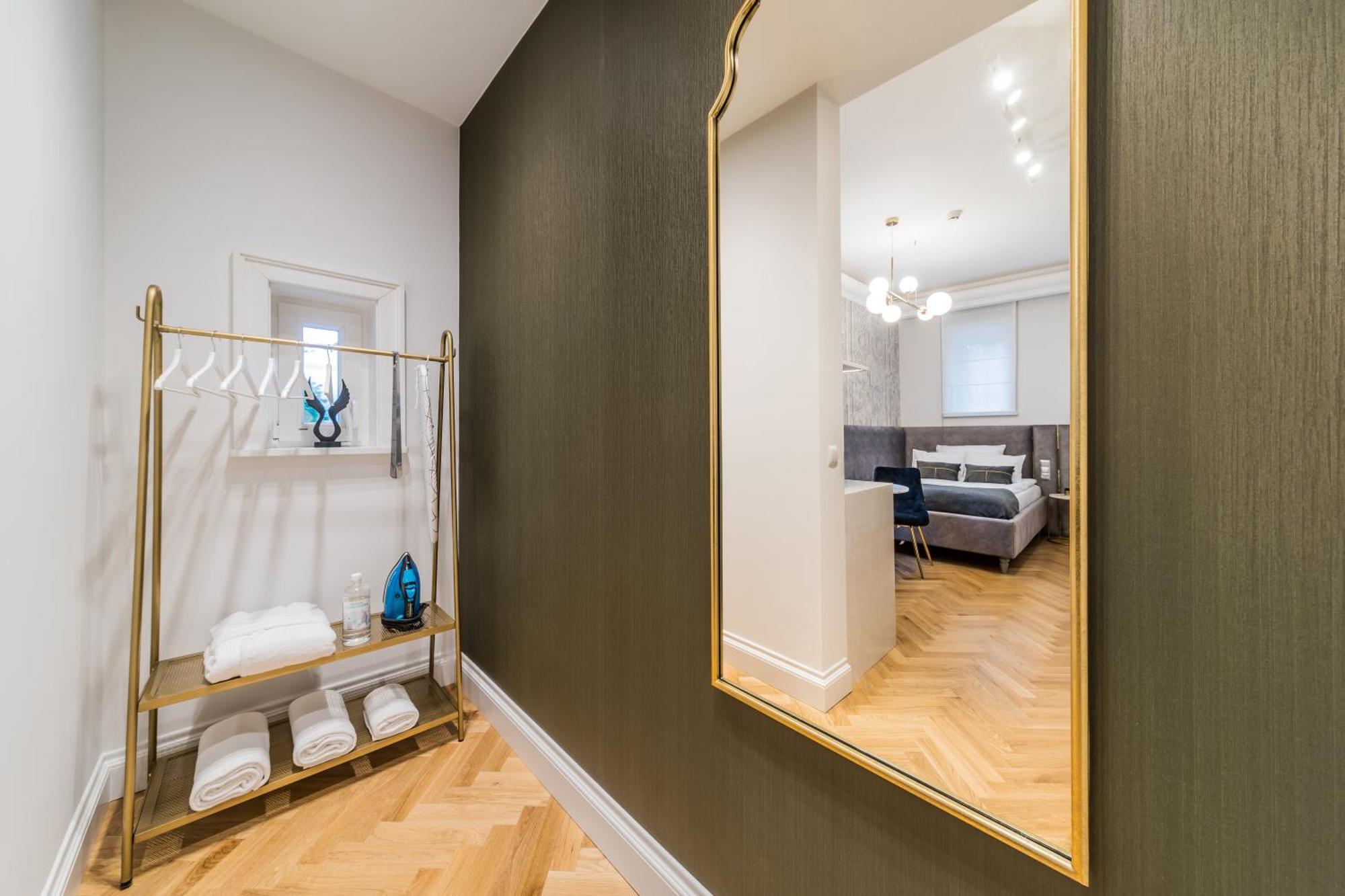 H Aparthotel Елк Номер фото